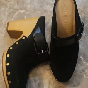 VERONICA BEARD DACEY CLOG IN BLACK